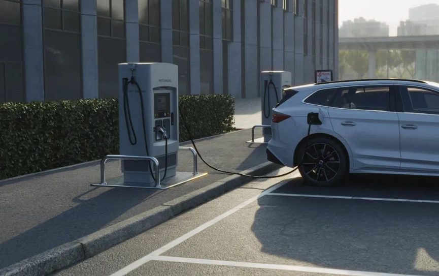 Delivery fleet EV charger installation in Dubai by Qvolt