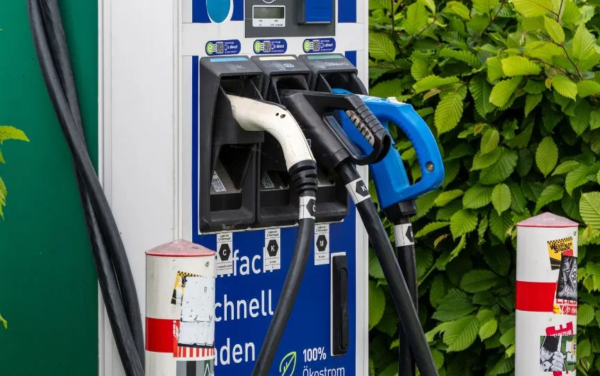 Reliable EV Charger Supplier in UAE offering smart EV charging solutions